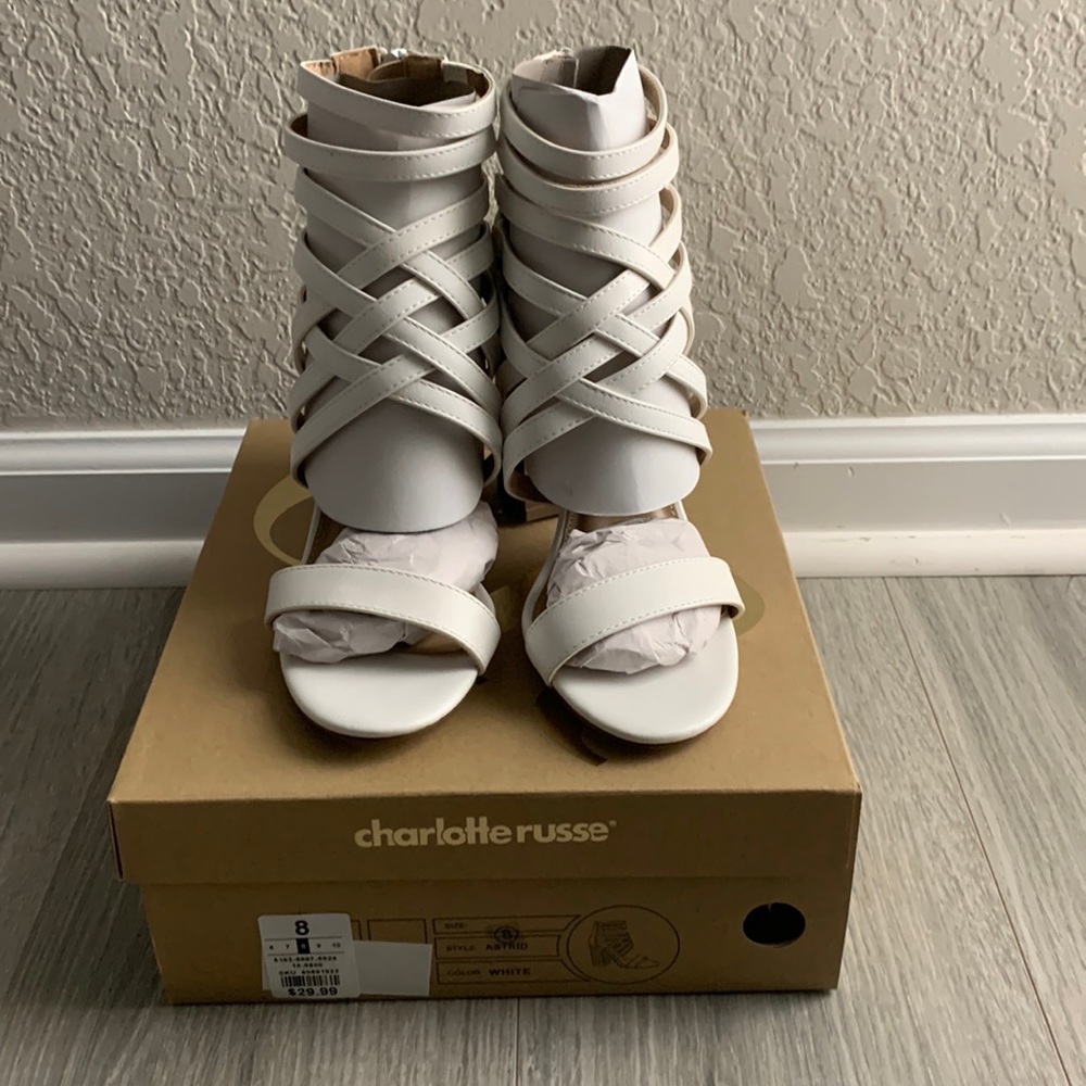 NEW with Box Charlotte Russe high heels size, 8